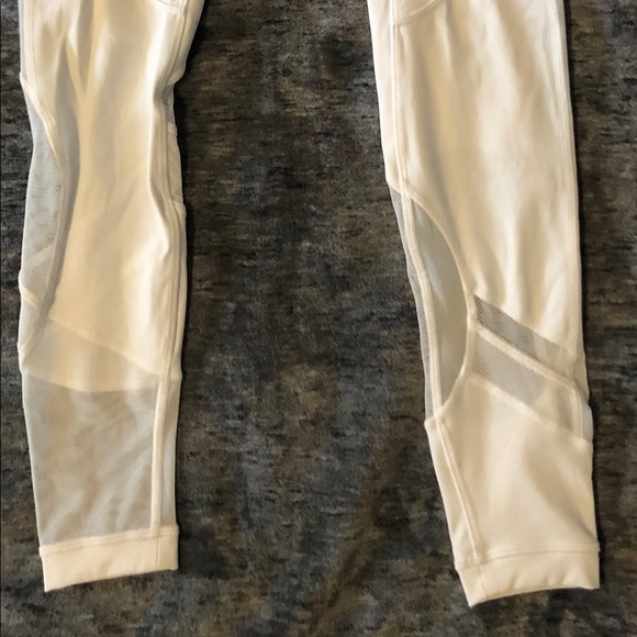 Lululemon Clear The Court Leggings - Picture 4 of 5